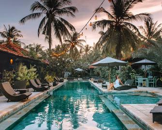 Belukar Villas - Pemenang - Piscina