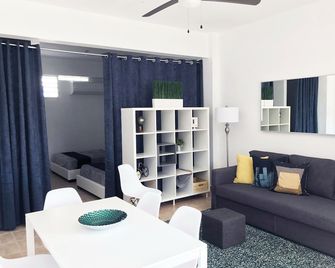 Boulevard 101 - Mayagüez - Sala de estar