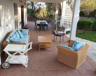 Villa Lu Impostu Swimming Pool, Sea View, 5bathrooms, Terrace, Garden, Solarium - San Teodoro - Innenhof