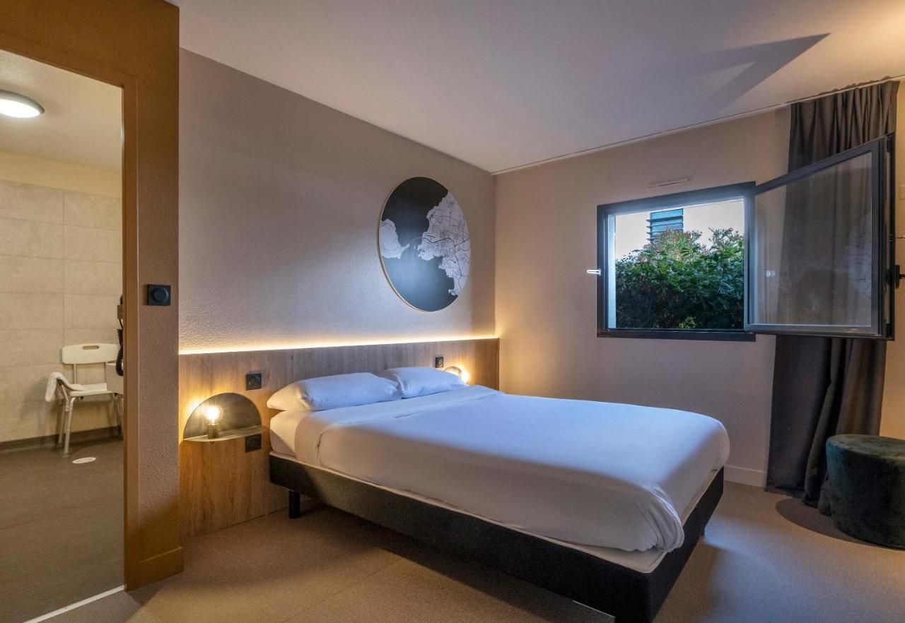 B&B HOTEL La Rochelle Centre Les Minimes thumbnail 3