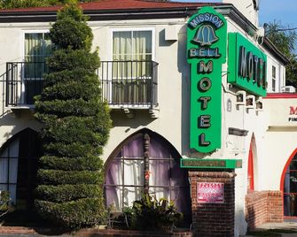 Mission Bell Motel - Ventura - Building