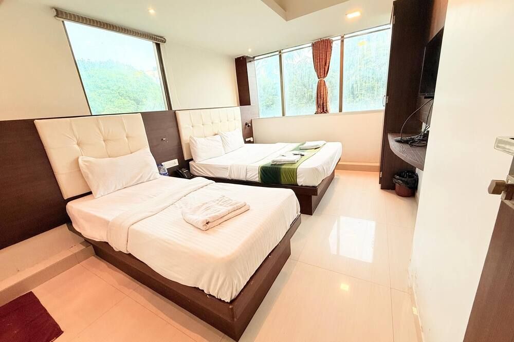 Hotel Artusinn midc andheri east thumbnail 3