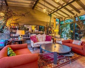 Cunda Battalos Kucuk Hotel - Ayvalik - Sala d'estar