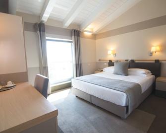 Hotel Le Corderie - Trieste - Bedroom