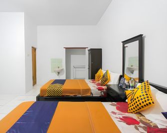 Hotel O Zam Zam Family Syariah - Banyuwangi - Habitación