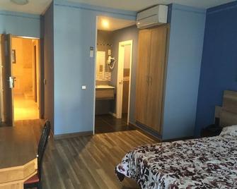 Hotel Don Angel - Villanueva de la Cañada - Habitación