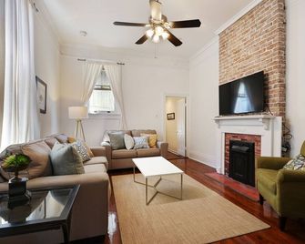 Apartment - New Orleans - Oturma odası