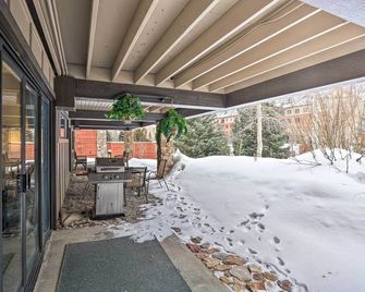 Ski-InandSki-Out Condo with Hot Tub on Copper Mountain - Frisco - Sala de estar