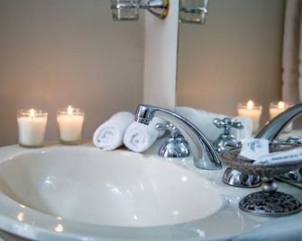 Kori Gems Inn - Cusco - Yatak Odası