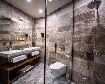 Hvd Reina Del Mar - Obzor - Bathroom