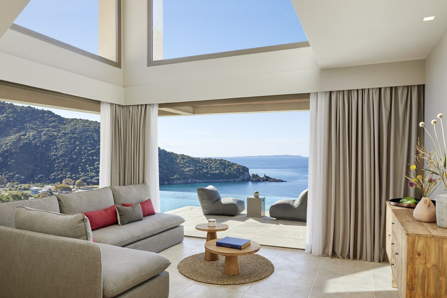 Elix, Mar-Bella Collection - Karavostasi - Wohnzimmer