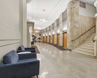 Luxury Downtown Cityview Suite Skywalk Access and Free Garage Parking - インディアナポリス