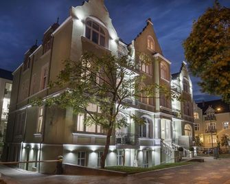 Admiral I - Świnoujście - Edificio