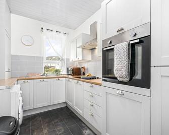 Anderson Apartment by Klass Living Motherwell - Motherwell - Kitchen