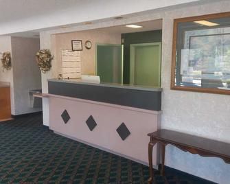 Traveler Inn and Suites - Waynesboro - Recepción