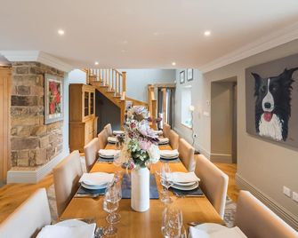 The Beeches - Luxury home in the Peak District - Baslow - Dining room