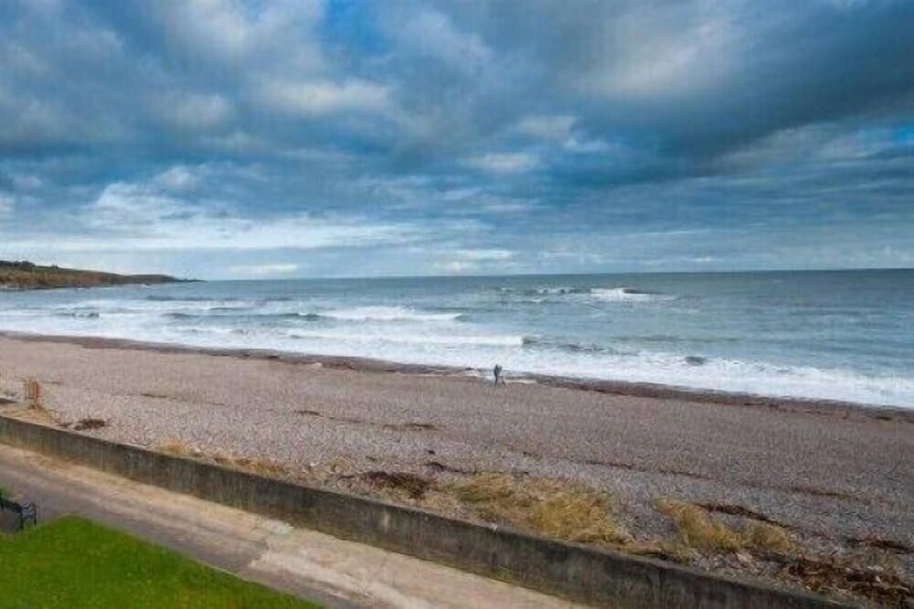 نمبر 44 هوتل آند بار - ستونهايفن - شاطئ