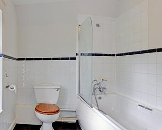 The Gables Hotel, Birmingham Airport - Solihull - Badkamer