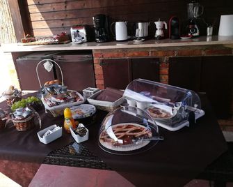 B&B in an old farmhouse surrounded by greenery, 400 from the sea and 1 km from Tropea - Parghelia - Buffet