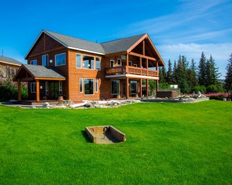 Baycrest Lodge - Homer - Building