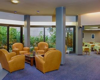 Hôtel Dupleix - Hyper centre - Réouverture - קימפה - טרקלין