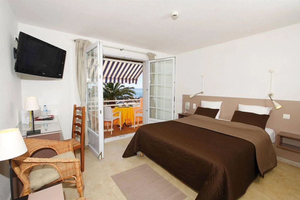 Logis Hotel L'esterella - Saint-Raphaël