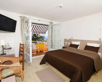 Logis Hotel L'esterella - Saint-Raphaël