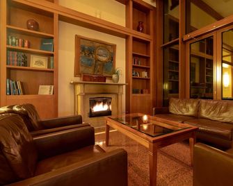 Atlantic Hotel Wilhelmshaven - Wilhelmshaven - Lounge