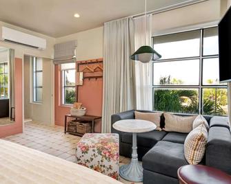 Hotel Trouvail Miami Beach - Miami Beach - Living room
