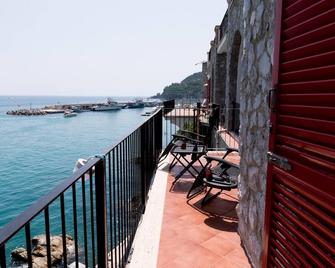 Villa Venere - Amalfi Coast - Cetara - Balcony