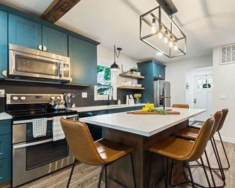 Cozy Caldwell Retreat | Golf Course Views Near Downtown - Caldwell - Kuchyň