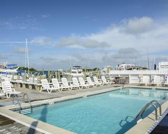 Anchorage Inn & Marina - Ocracoke - Pool