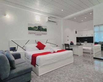 Wetland Resort - נגומבו