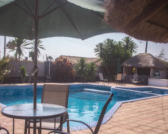 Leget Lodges & Gardens - Lusaka - Piscina