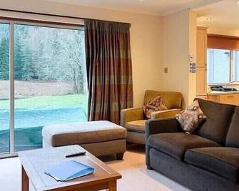 Loch Oich Waterside Cottage - Spean Bridge - Sufragerie