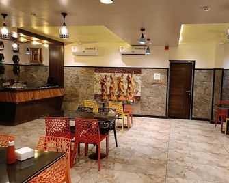 Hotel Garuda Executive - Latur - Restaurant