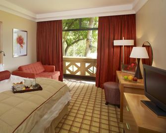 Soho Hotel & Casino at Sun City Resort - Sun City Resort - Schlafzimmer