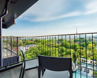 Seamira House Huahin - Hua Hin - Balcony