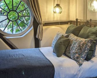 Old Rectory House - Redditch