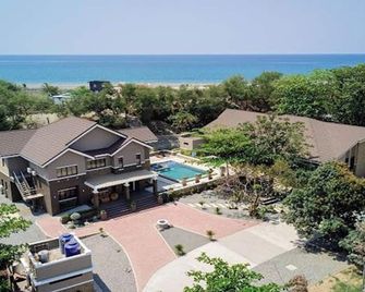 Villa Minerva Eco-Farm Resort near Vigan - Caoayan