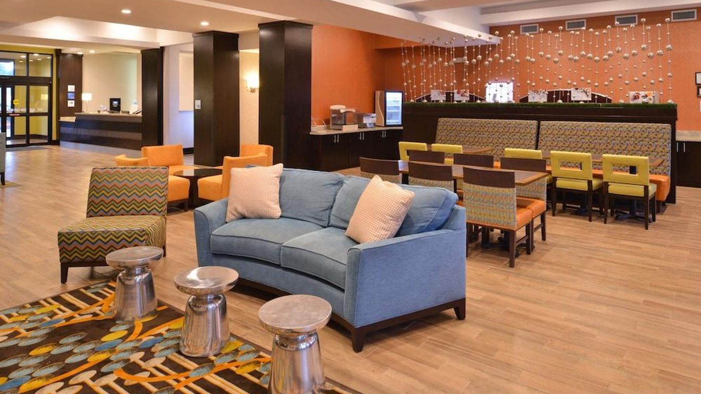 Holiday Inn Express & Suites Austin South By IHG