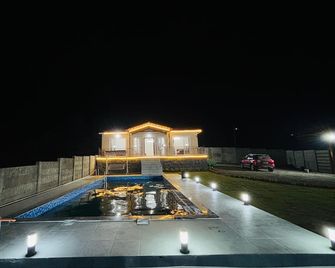 Hill side 23 villa - Karjat