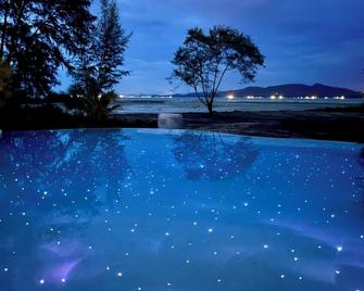 Cape Pakarang Wow Wild Wellness Escapes - Khao Lak - Pool