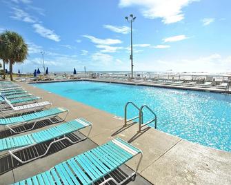 Regency Towers Beach Resort by Panhandle Getaways - Panama City Beach - Piscina