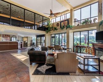 Econo Lodge Broken Arrow - Tulsa - Broken Arrow - Lobby