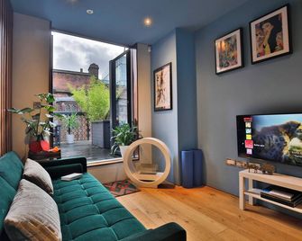 Hammock Heights! Hot Tub,private Garage,citycentre - Mánchester