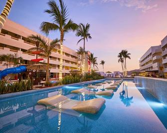 安坡里奧馬薩特蘭酒店 - 馬薩特蘭 - 馬薩特蘭 - 游泳池