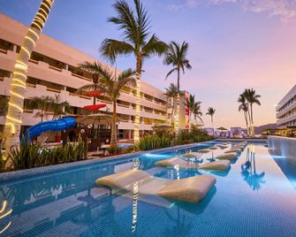 Emporio Mazatlan - Mazatlán - Pool