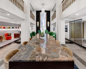 Tulsa Club Hotel, Curio Collection by Hilton - טולסה - לובי