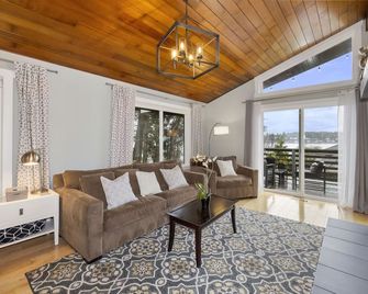 Pleasant Beach Getaway - Breathtaking Puget Sound Views & Steps from the Beach - Bainbridge Island - Sala de estar